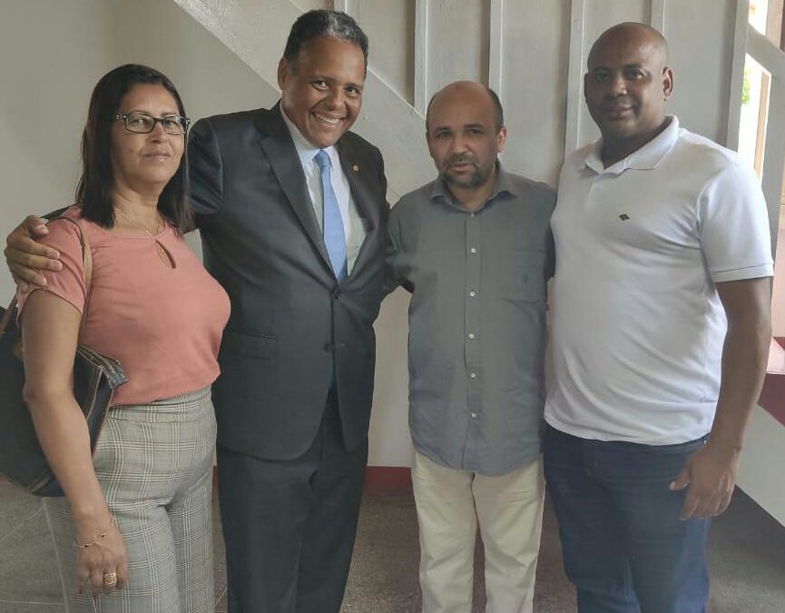 Acompanhando a entrega da Pauta Salarial do SECOMJER e do SINTRACAM ao presidente do SINDILOJAS no último sábado na cidade de Jaguaquara.