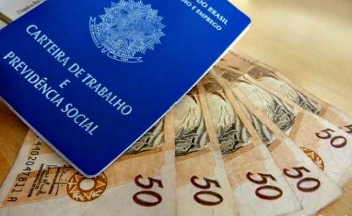 Governo define salário mínimo em R$ 1.031 para 2020